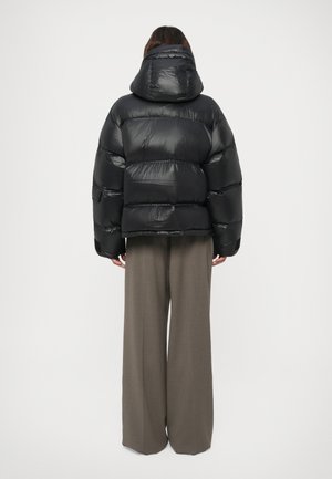 Rankning 4: Holzweiler - STEILIA JACKET - Dunjacka