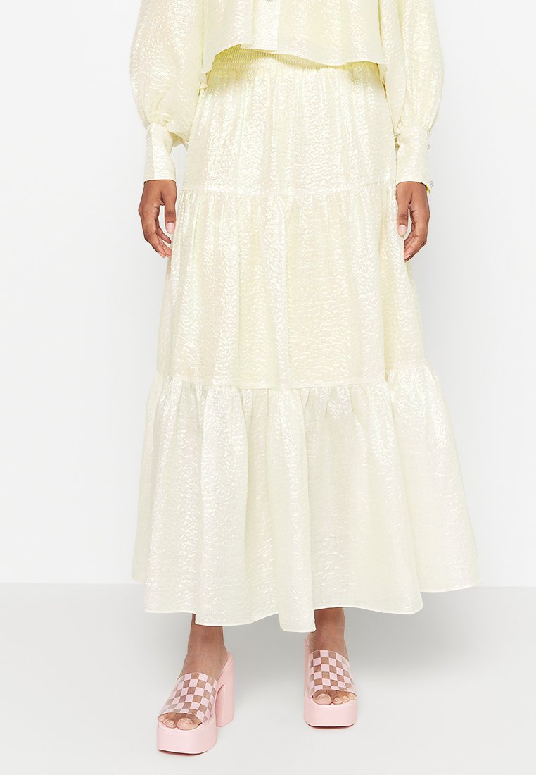 Manoush Maxirok geel