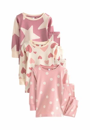 Tres conjuntos de pijamas de manga larga para niños en suave rosa y crema, con estampados de estrellas, corazones y lunares. Hechos de algodón.
