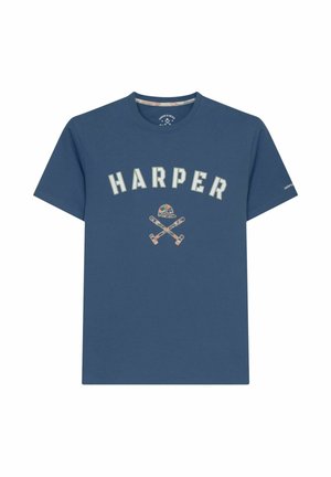 Camiseta azul de manga corta con texto blanco "HARPER" y gráfico de martillos cruzados debajo, centrado en el pecho.