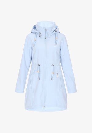 Svijetloplavi dugi kaput s kapuljačom, špagama i patentnim zatvaračem sprijeda. Ima dva bočna džepa i glatku, mekanu teksturu.