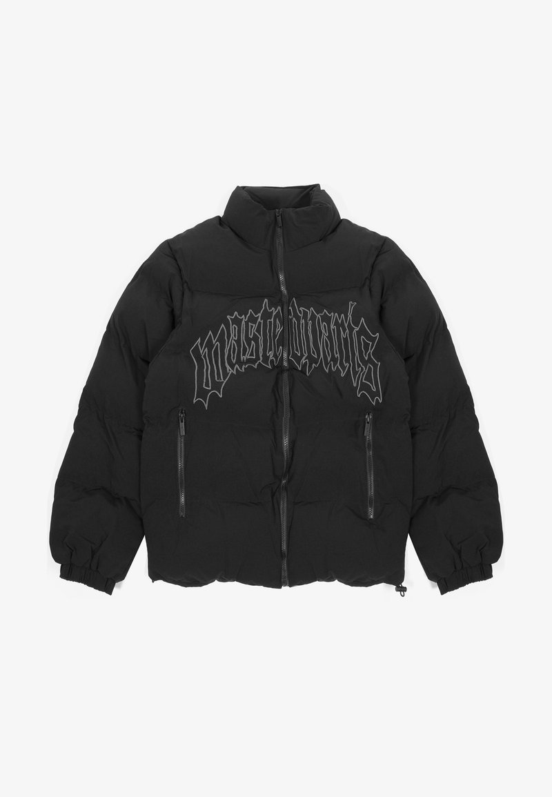 Veste matelassée noire avec col montant, fermeture éclair frontale, poches latérales zippées, poignets élastiques et texte stylisé sur la poitrine.