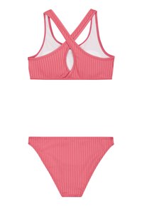 Ružový rebrový bikiny set s prekrývajúcim dizajnom na zadnej strane topu a klasickými bikiny nohavičkami. Hladká textúra s elastickým lemovaním.