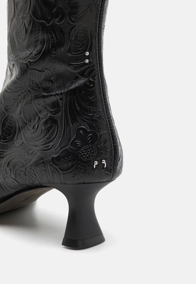MIISTA ALFREDA TALL BOOTS - Botas - black
