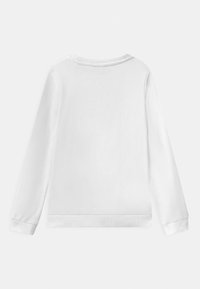 Sudadera blanca de manga larga con cuello redondo, puños y dobladillo acanalados. Hecha de una suave tela de algodón; sin patrones ni gráficos.