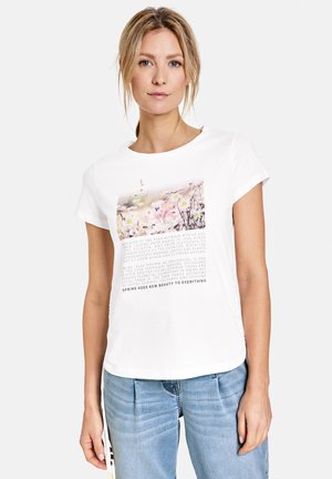 MIT SEITLICHEN RAFFUNGEN - Print T-shirt - offwhite gemustert