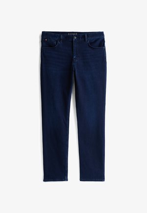 Sötétkék farmernadrág klasszikus egyenes szabással, öt zsebes designnal és cipzáros záródással. Finom varrás és fémből készült gombok jellemzik.