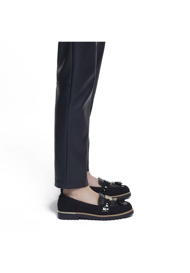 River Island Loaferit/pistokkaat black/musta Zalando.fi