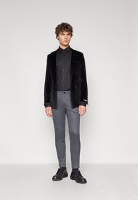 DRYKORN AJEND - Pantalón de traje - grey