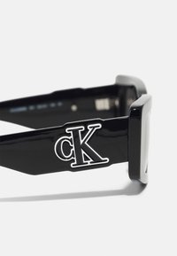 Calvin Klein Jeans UNISEX - Akiniai nuo saulės - black