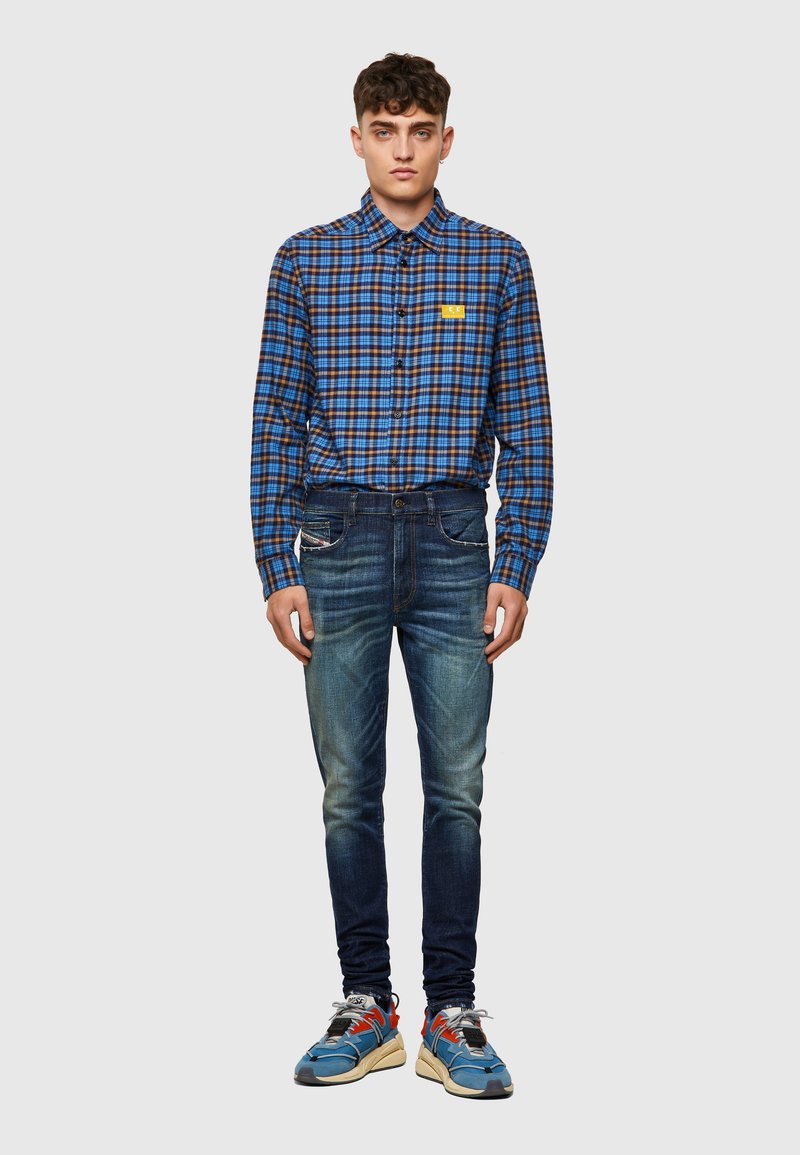 Blugi slim fit