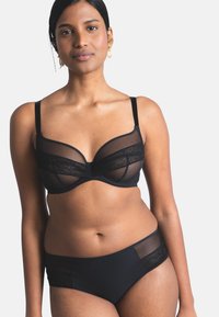 Ausgewählt, schwarz