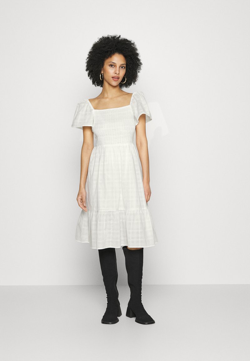 GAP Petite SMOCK DRESS Robe de jour new off white/écru ZALANDO.FR