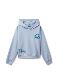 Felpa con cappuccio azzurro chiaro, maniche lunghe, polsini a coste e stampa con testo e logo "United Colors of Benetton" sul davanti.