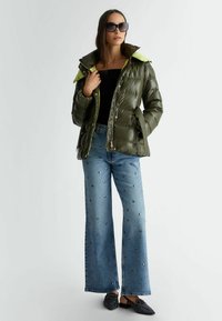 LIU JO PADDED WITH HOOD - Páperová bunda - olive