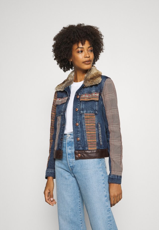 CHAQ ALMU - Veste en jean - denim light