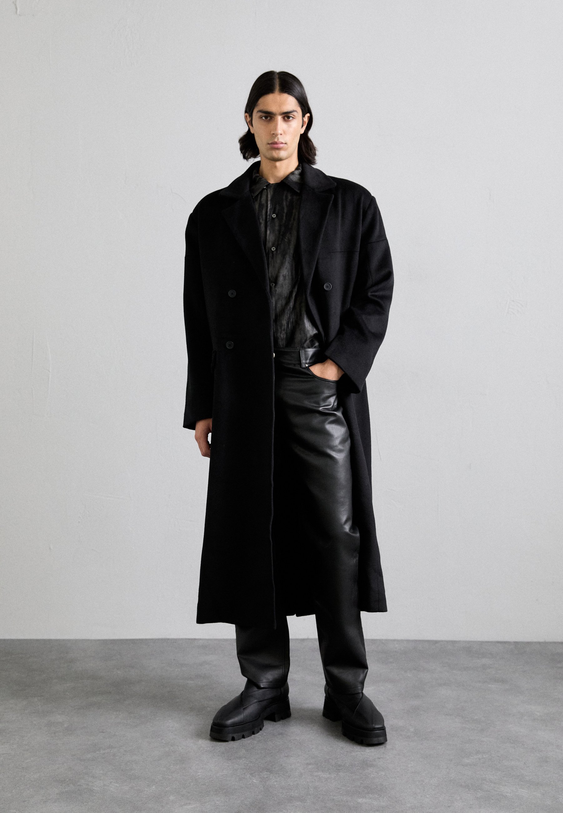 Han Kjøbenhavn WIDE SHOULDER LONG TAILORED COAT - Classic coat