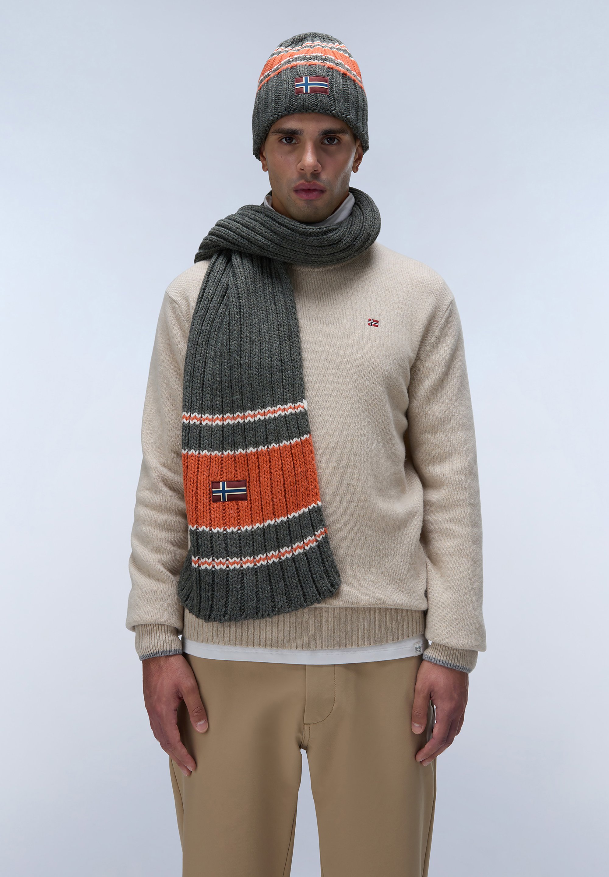 Napapijri AREUSE Bufanda green urban/verde claro