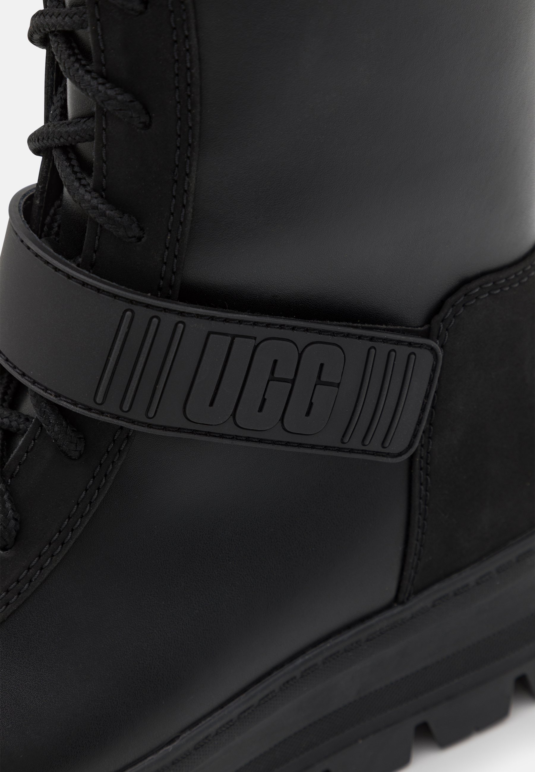 UGG FLYNN - Veterlaarzen - black/zwart - Zalando.nl