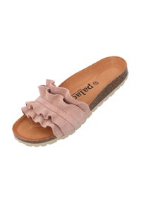 Roze suede slide sandaal met geplooide bovenkant, bruine rubberen zool, plat ontwerp en gestructureerde beige tussenzool. Merkenlogo zichtbaar op de binnenzool.