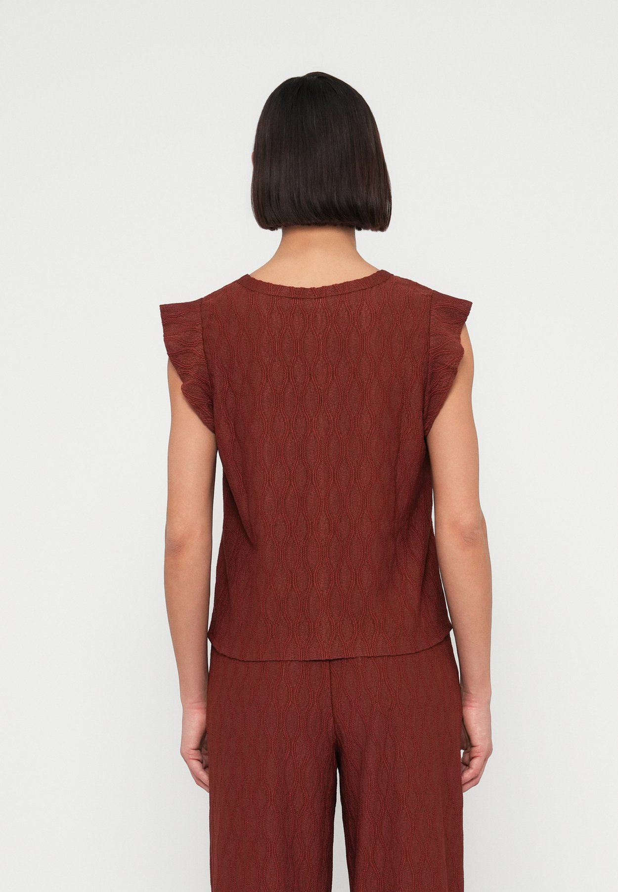 ONLAYA BUTTON V NECK