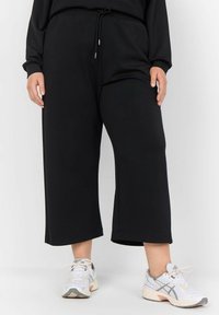 Wasabi Concept WA-SABINA 17 - Donji dijelovi trenirke - black