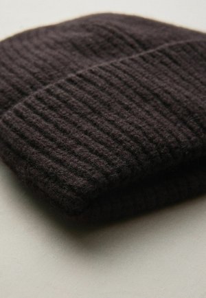 Dark brown knitted hat with a ribbed texture, made of soft wool, featuring a folded brim design.