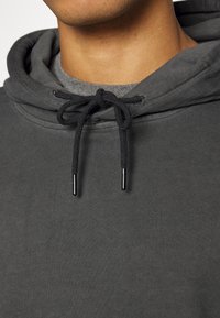 Only & Sons ONSRON LIFE  - Sweatshirt com capuz - black