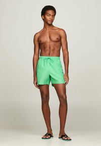 Tommy Hilfiger ORIGINAL MEDIUM DRAWSTRING - Short de bain - lush jade