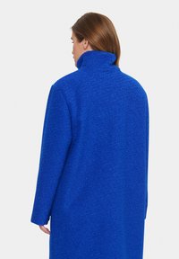 Saint Tropez Klasični plašč - surf blue