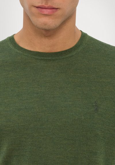 Polo Ralph Lauren SLIM FIT WASHABLE WOOL CREWNECK JUMPER  - Camisola - classic olive heather