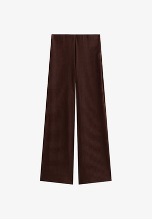 Pantalones marrones de pierna ancha con canalé vertical, exhibidos planos sobre un fondo blanco, mostrando su textura y estilo.