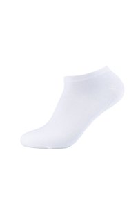 Fehér, alacsony szárú boka zokni sima fehér háttér előtt, bemutatva a kötött textúrát és az elasztikus szegélyt.