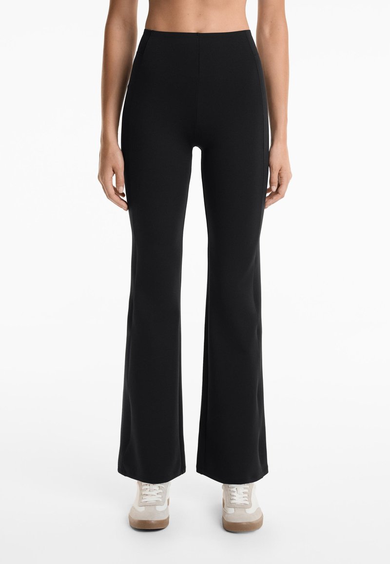 OYSHO NEOPRENE-EFFECT RISE FLARE  - Hlače - black