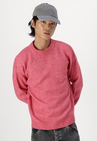 Jack & Jones JOROLLIE CREW NECK - Pulover - fuchsia rose