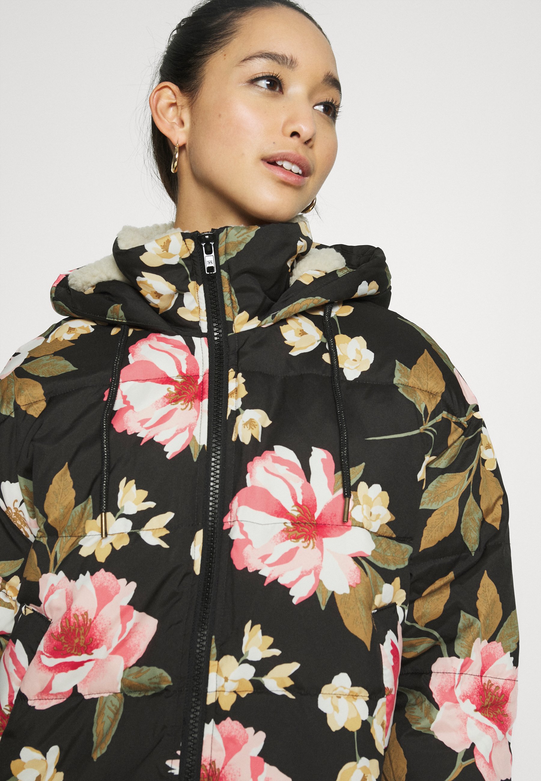 Billabong BACK IN TOWN Vinterjakke blacksvart Zalando.no Billabong JACKET Vinterjakke navy Zalando.no