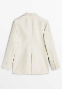 Blazer écru à manches longues avec col cranté, fente au dos et quatre boutons sur chaque manche, vu de dos.