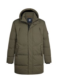 Parka rembourrée en vert olive avec fermeture éclair, capuche et deux poches latérales. Elle présente une texture matelassée et des poignets ajustables.
