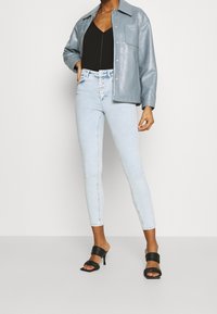 Vero Moda Linne - black