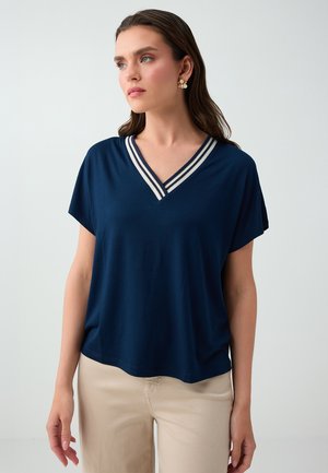 Jimmy Key, V-NECK DROP-SHOULDER JERSEY TOP - T-shirt basic - dark blue
