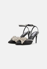 Steve Madden LUMINOSO - Páskové sandály  - black
