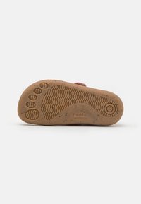 Froddo BAREFOOT UNISEX - Čības - pink