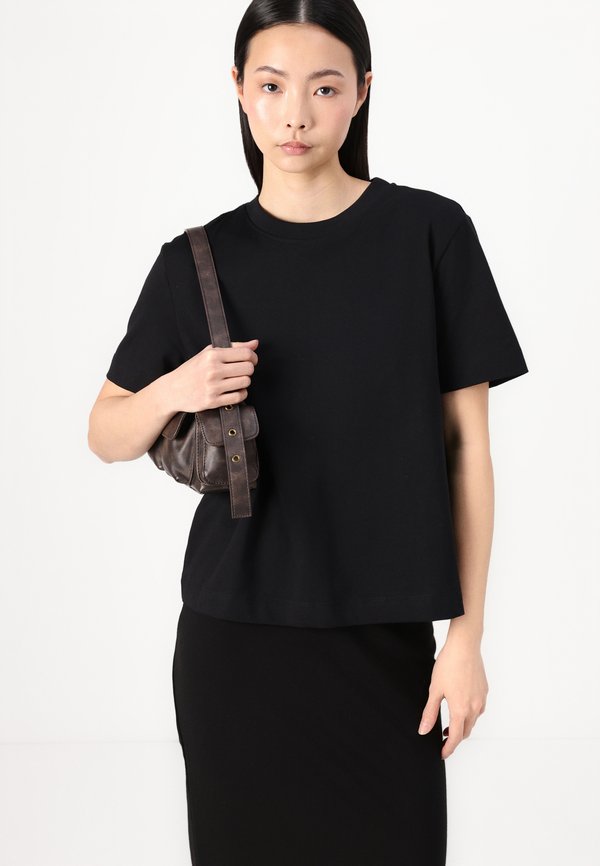 SLFESSENTIAL BOXY NOOS - Basic T-shirt2