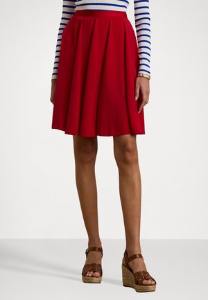 BEDIR KNEE - Plisséskjørt - festive red