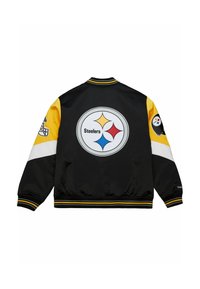 Schwarze Satin-Bomberjacke mit gelben Ärmeln, weißen und gelben Akzenten sowie einem großen runden Steelers-Logo auf dem Rücken.