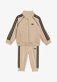 Izbrano, stone khaki