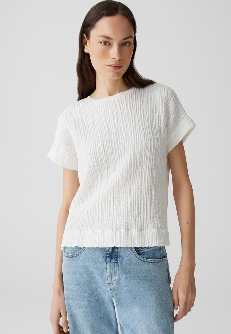 OPUS - OVERSIZED FIT - Basic T-shirt - milk, Enlarge