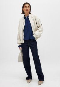 NA-KD Bomberjakke - beige