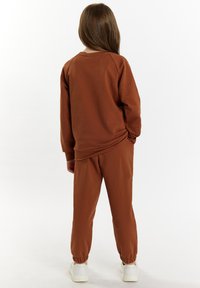 tup tup KOMPLET  - Dres