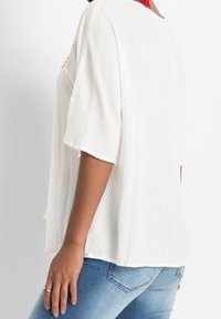 bonprix Blus - white